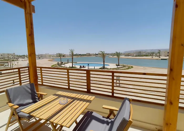 Daire Ollystays Lagoon & Pool Views, Shedwan 1br, Near Abu Tig !