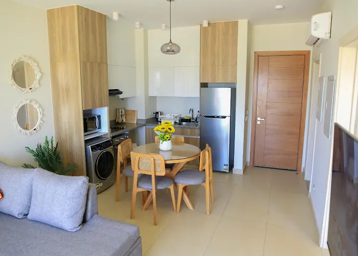 Apartment Ollystays Lagoon & Pool Views, Shedwan 1br, Near Abu Tig !